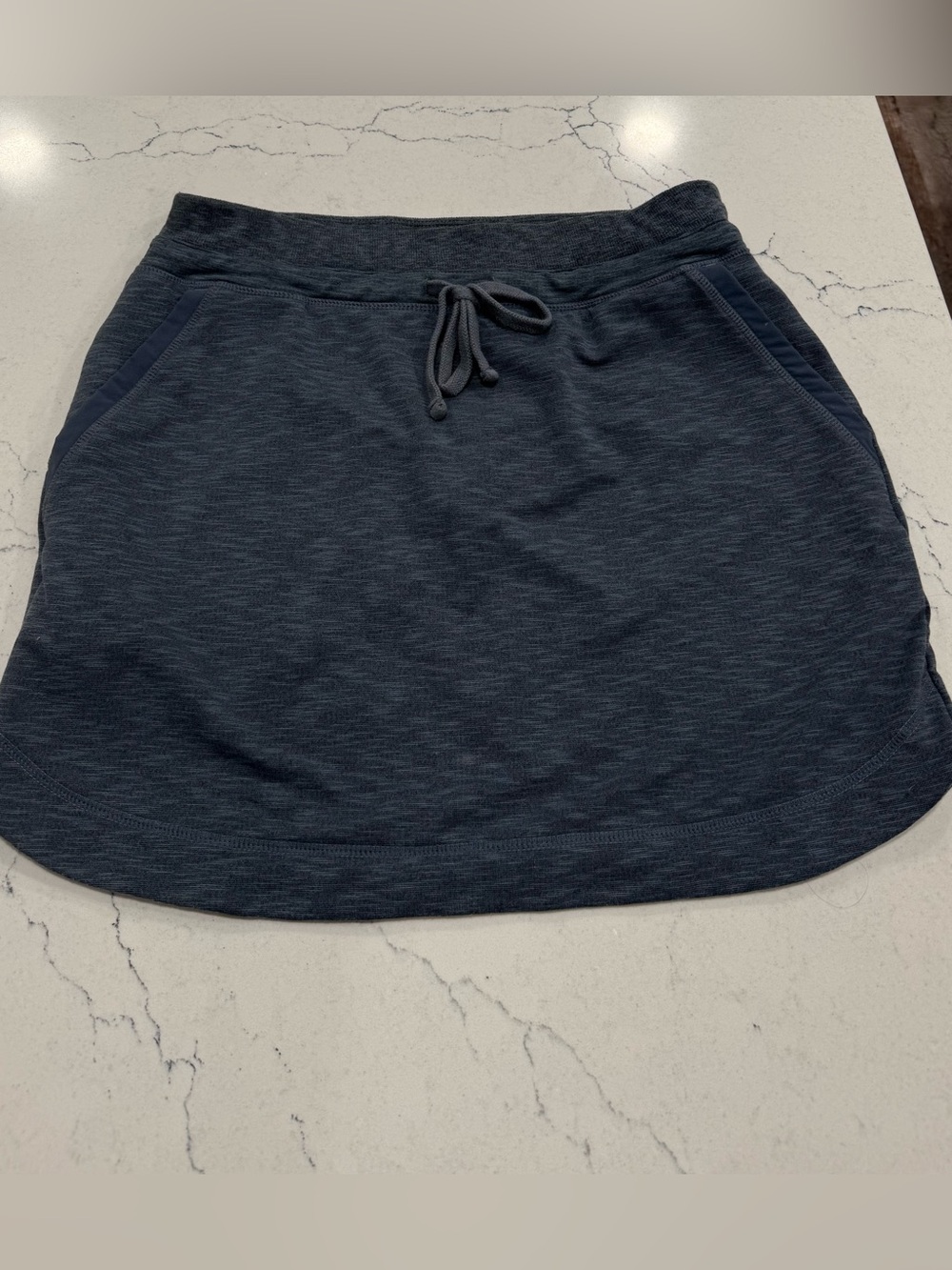 Athleta Women's Skirt 8 Heathered Blue/Gray, Drawstring Waist, Pockets, small